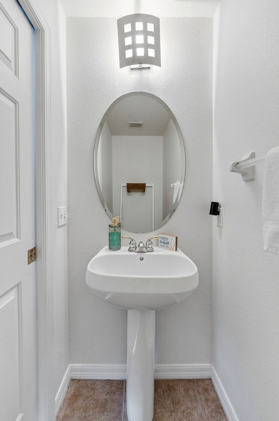 Furnished Finder property 1041555_1 photo 23