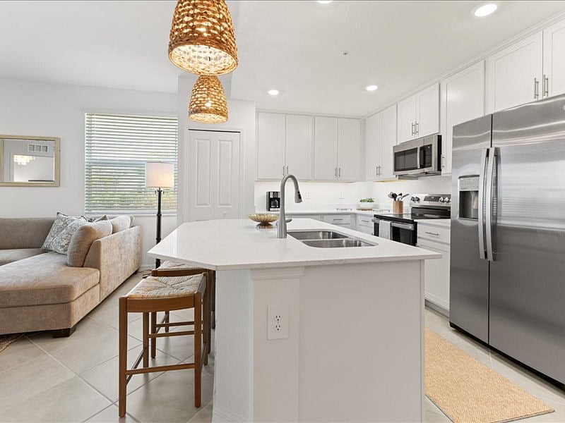Furnished Finder property 1041605_1 photo 4