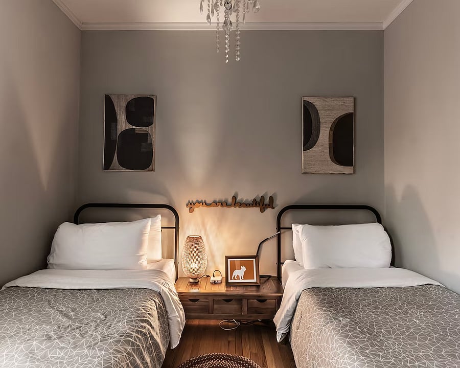 Middle Bedroom