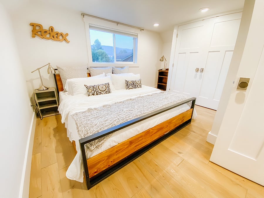 upstairs king bedroom