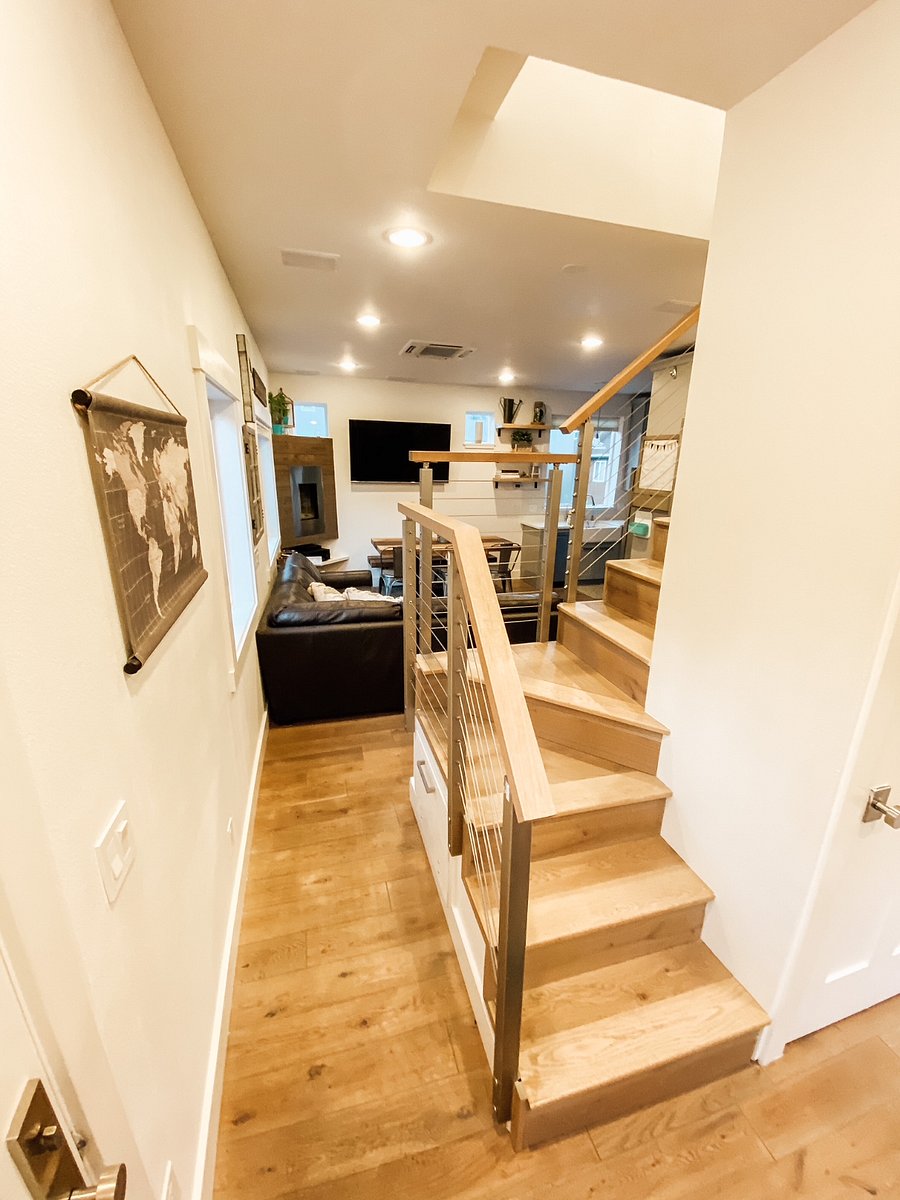 entry looking to main living area