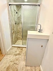 Furnished Finder property 1041666_1 photo 26