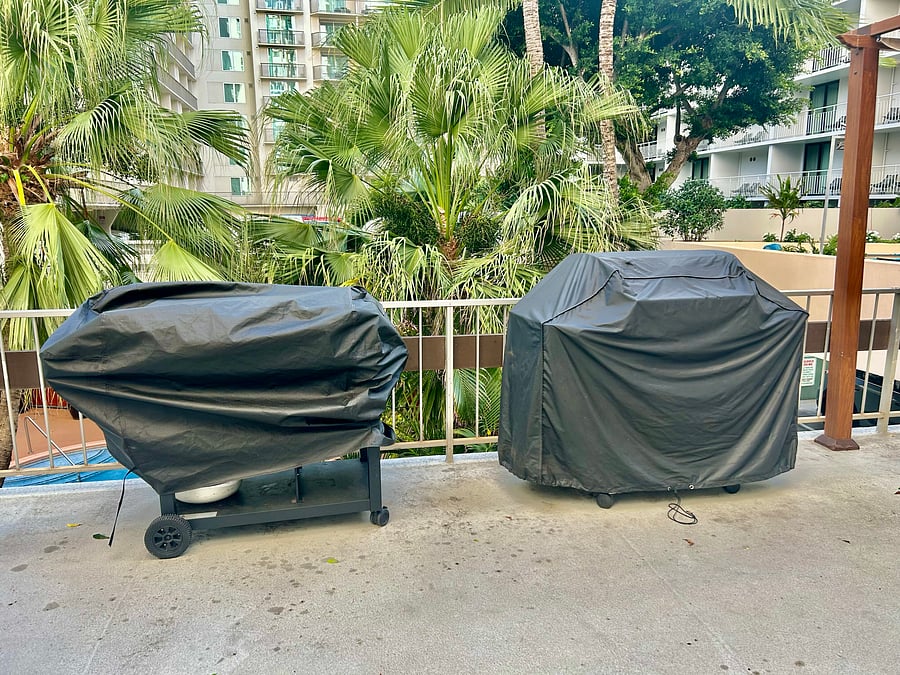 2 grills at pool area and a large area for sun bathing and relaxing.