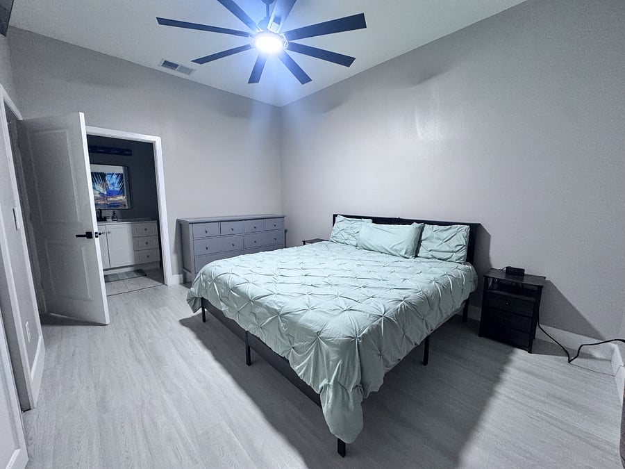 Furnished Finder property 1041699_1 photo 4