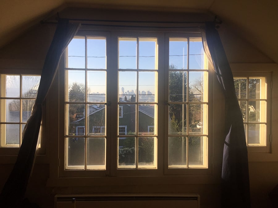 Full view of the Seattle skyline from upstairs master suite