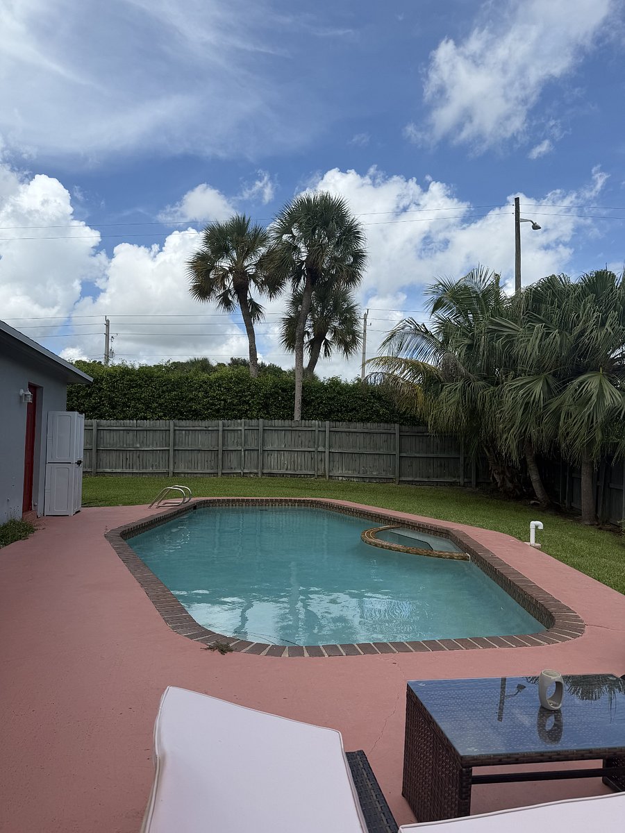 Furnished Finder property 1041835_1 photo 11