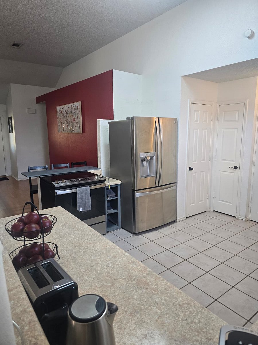 Furnished Finder property 1041853_1 photo 11