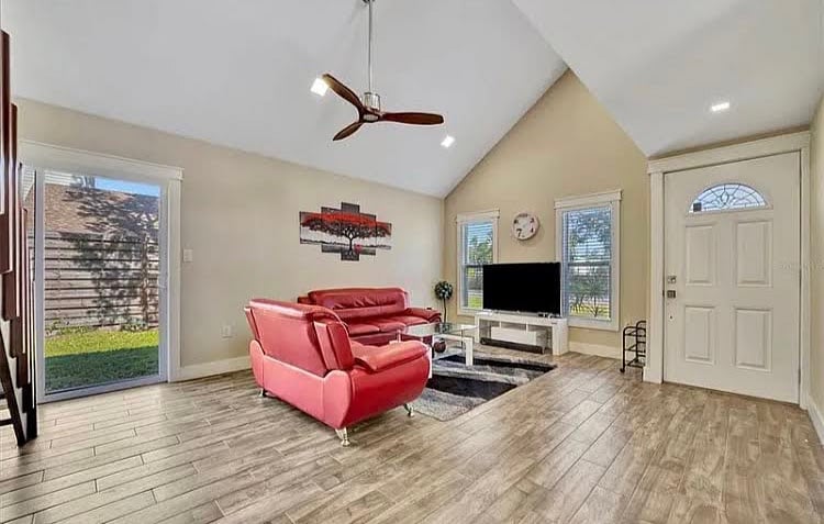 Furnished Finder property 1041896_1 photo 9