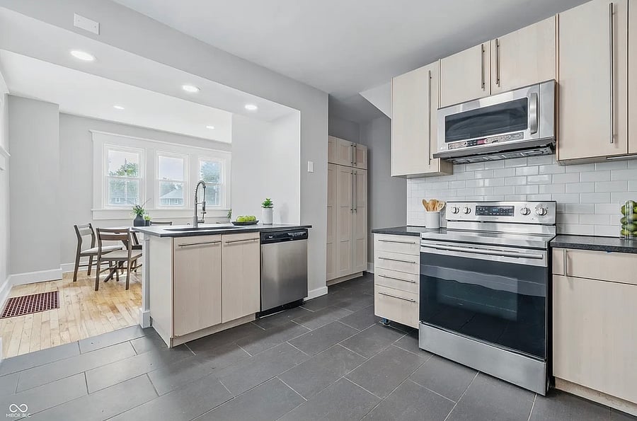 Furnished Finder property 1041901_1 photo 9