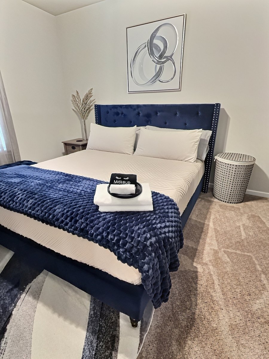 Master Bedroom: California King Bed