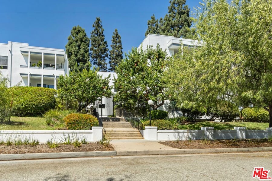 Furnished Finder property 1042002_1 photo 10