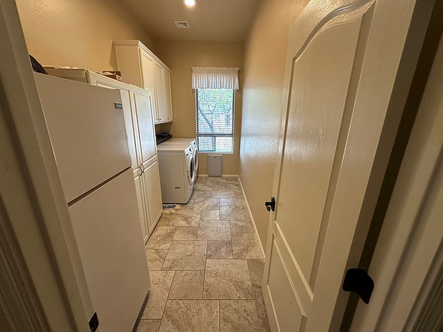 Furnished Finder property 1042005_1 photo 11