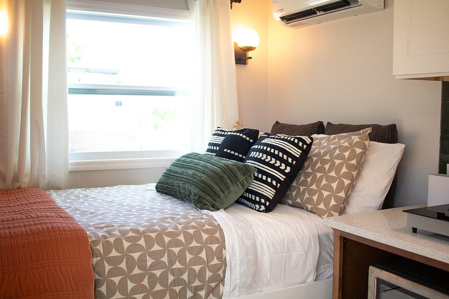 Furnished Finder property 1042051_1 photo 2