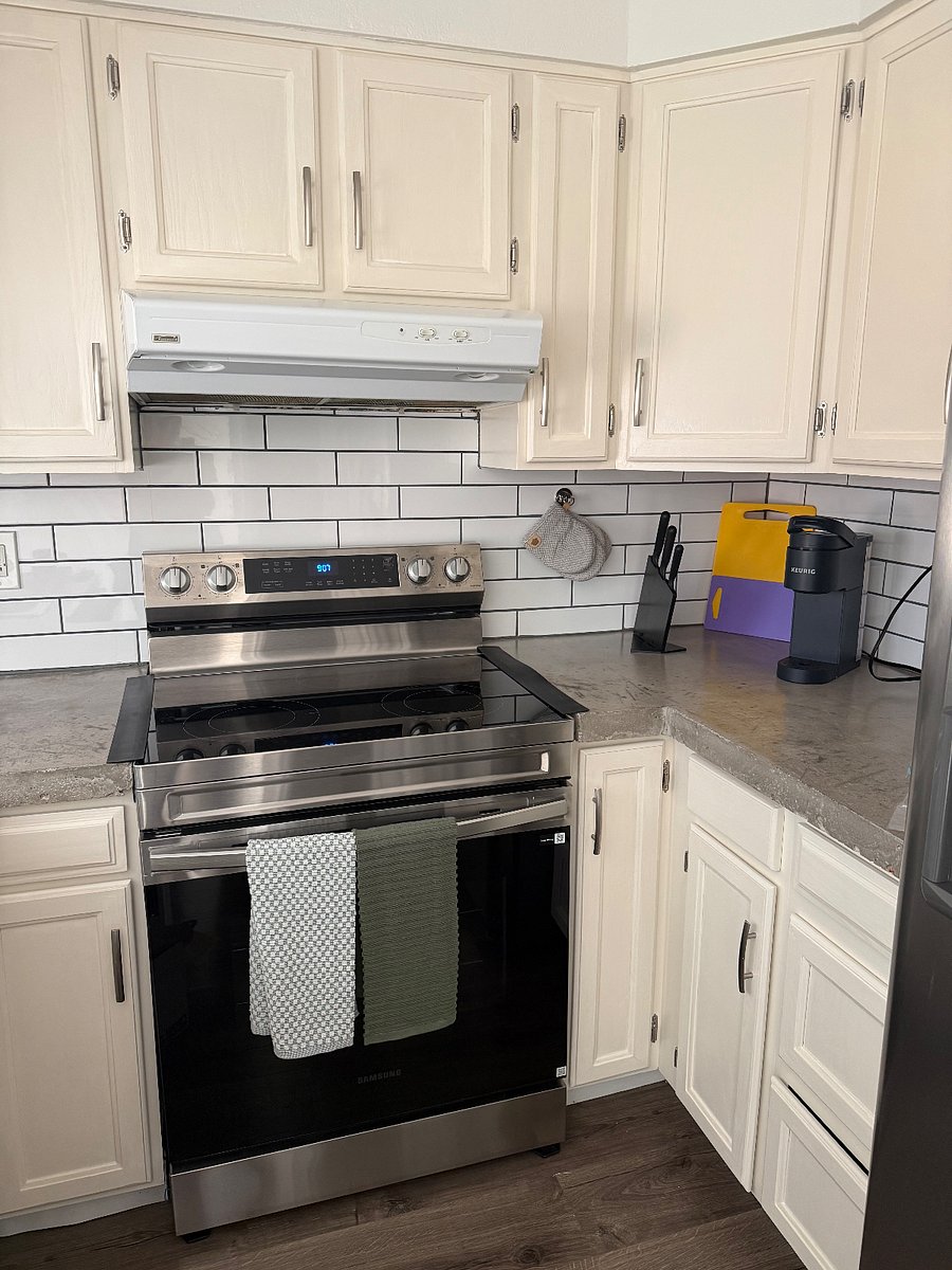 Furnished Finder property 1042062_1 photo 3