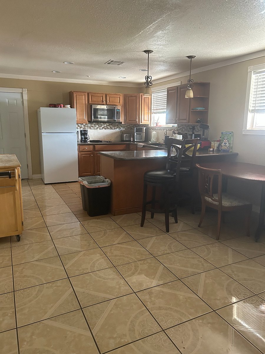 Furnished Finder property 1042074_1 photo 4