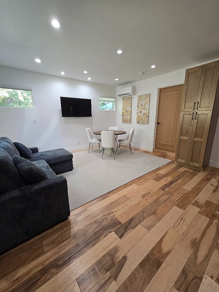 Furnished Finder property 1042084_1 photo 12