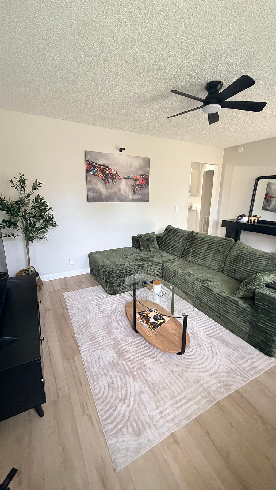 Furnished Finder property 1042087_1 photo 3