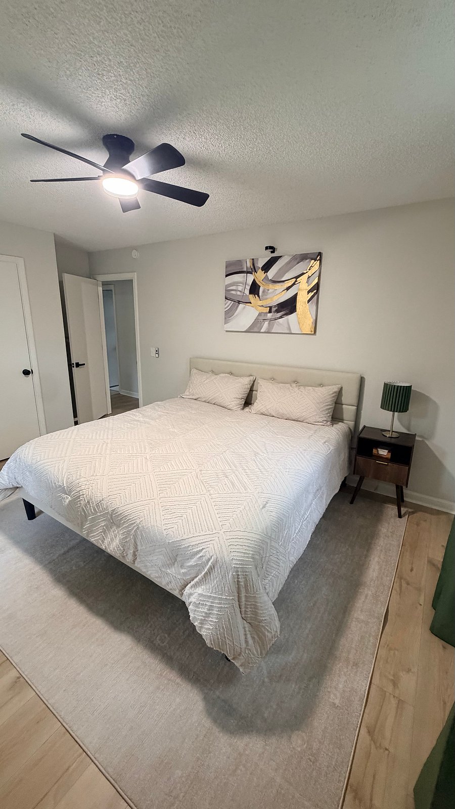 Furnished Finder property 1042087_1 photo 14
