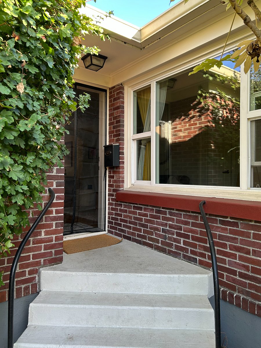 Furnished Finder property 1042089_1 photo 11