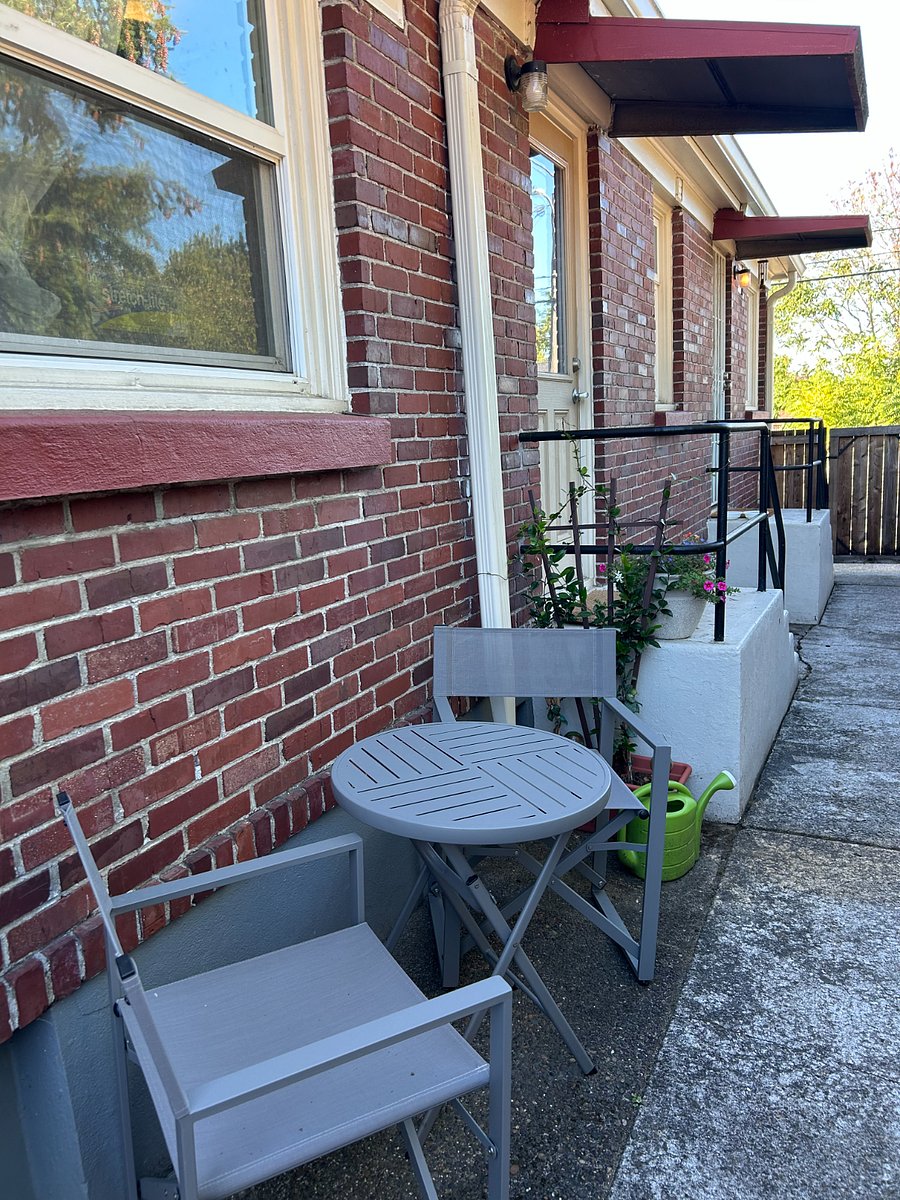 Furnished Finder property 1042089_1 photo 12