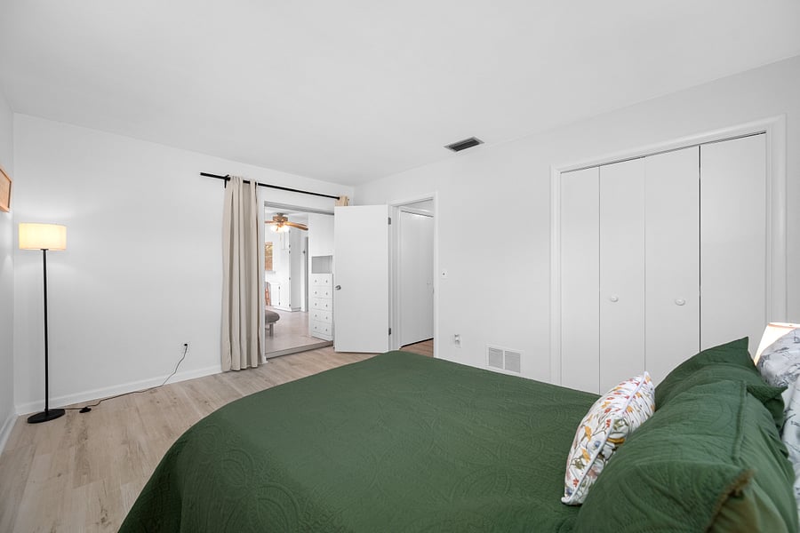 Furnished Finder property 1042095_1 photo 24