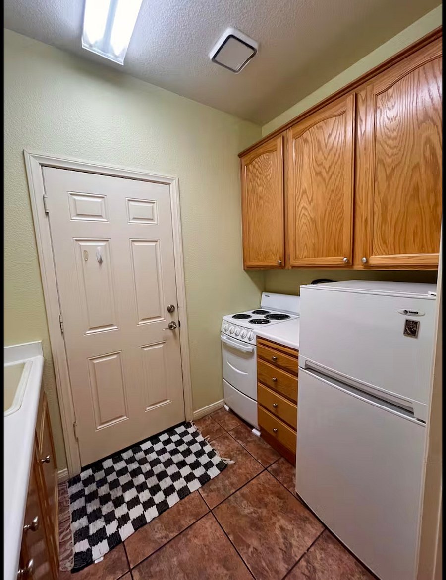 Furnished Finder property 1042098_1 photo 6