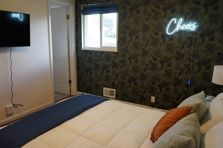 Furnished Finder property 1042100_1 photo 27