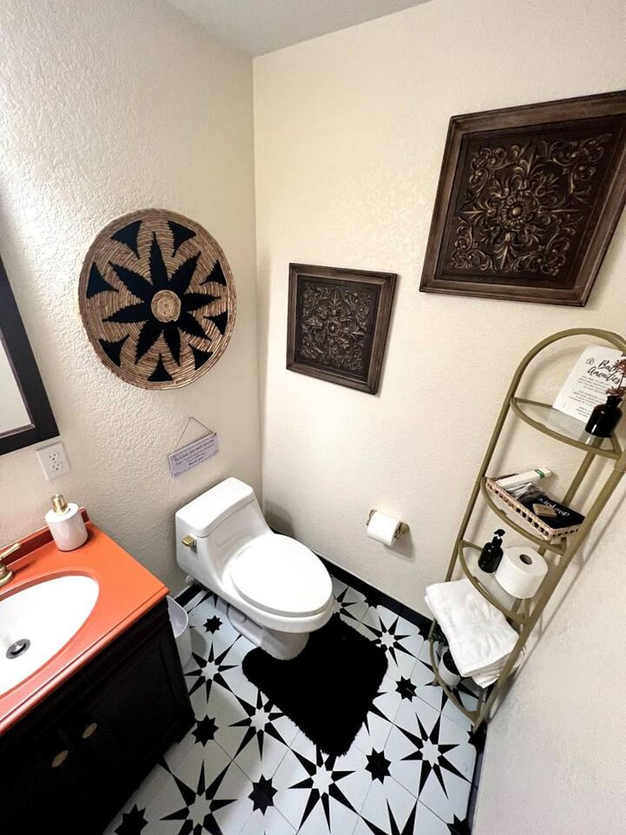 Furnished Finder property 1042100_1 photo 48