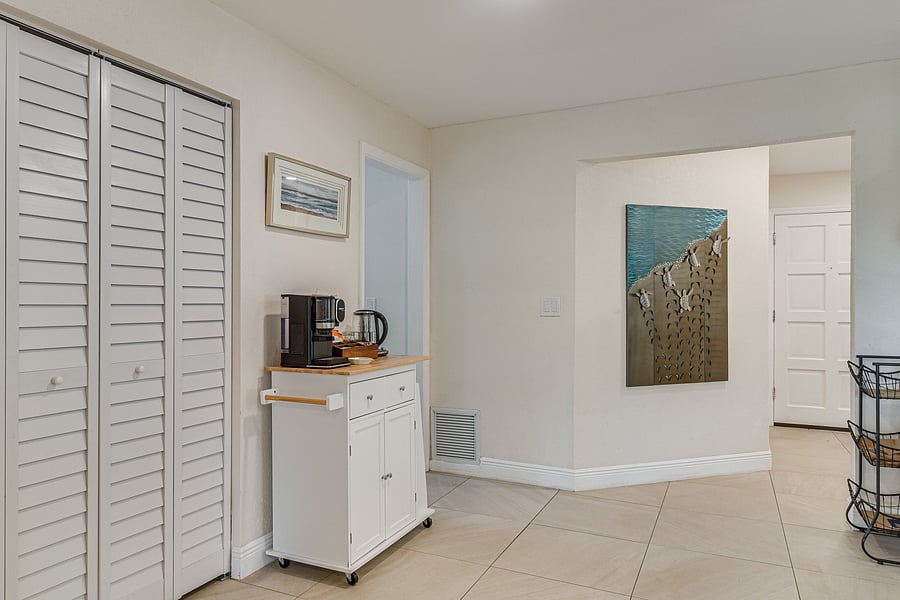 Furnished Finder property 1042118_1 photo 13