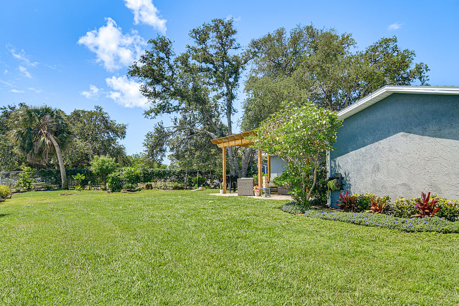 Furnished Finder property 1042118_1 photo 30