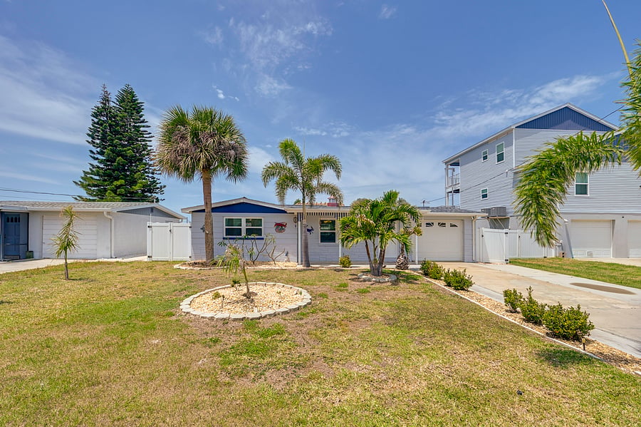 Furnished Finder property 1042128_1 photo 26