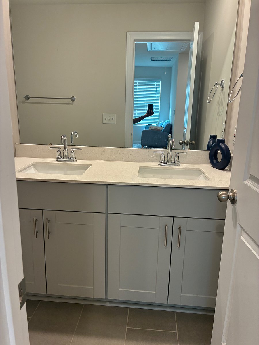 Furnished Finder property 1042159_1 photo 13
