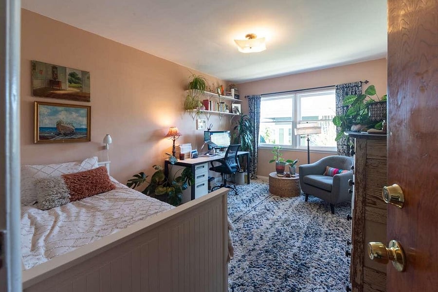 Second bedroom with twin bed and workspace