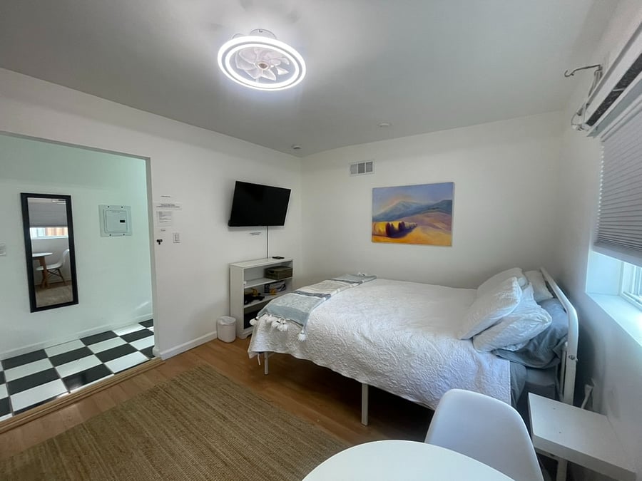 Furnished Finder property 1042182_1 photo 2