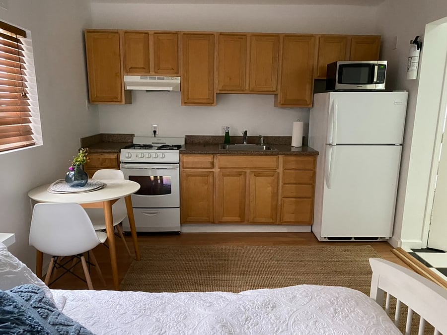 Furnished Finder property 1042182_1 photo 3