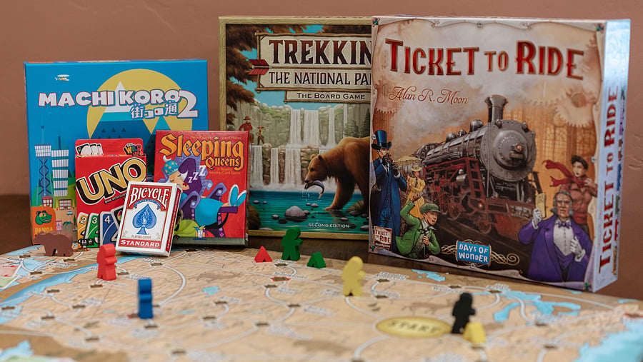 Lots of games for kids and adults (I love Machi Koro 2)!