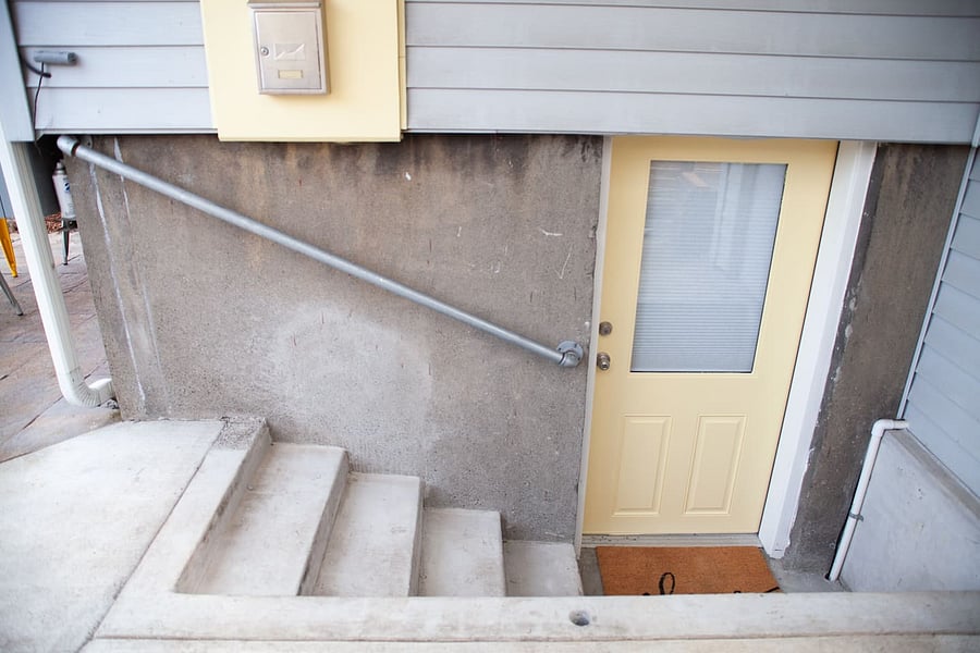 Private Entrance.