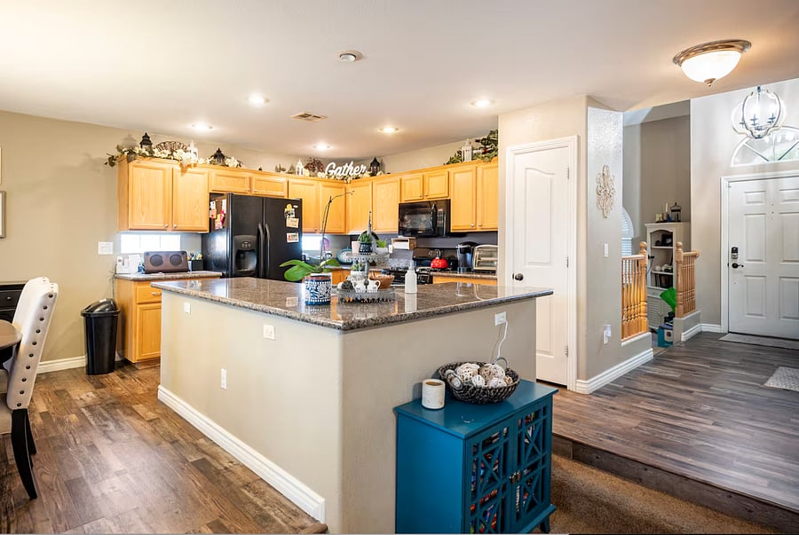 Furnished Finder property 1042247_1 photo 7