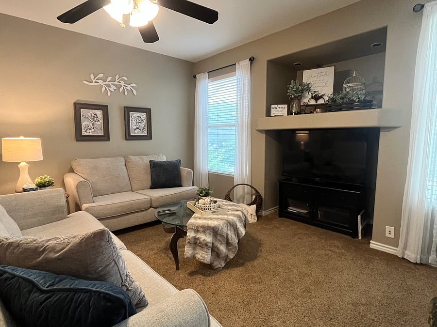 Furnished Finder property 1042247_1 photo 3