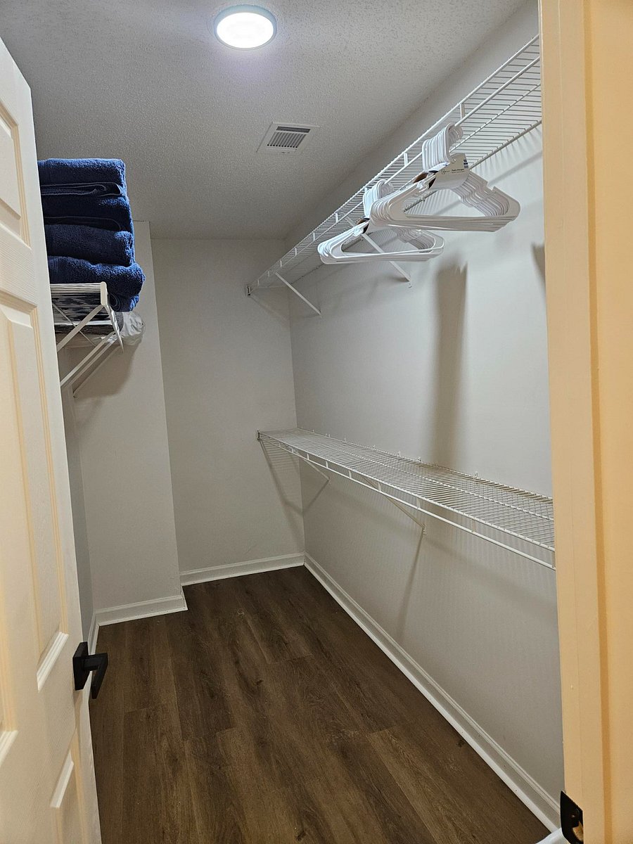 Furnished Finder property 1042260_1 photo 11