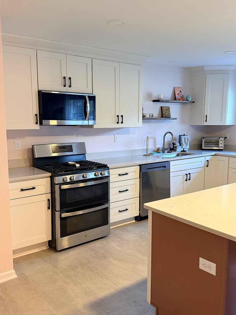 Furnished Finder property 1042270_1 photo 4