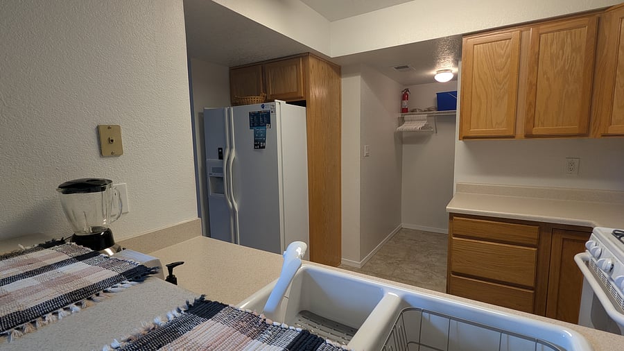 Furnished Finder property 1042271_1 photo 3