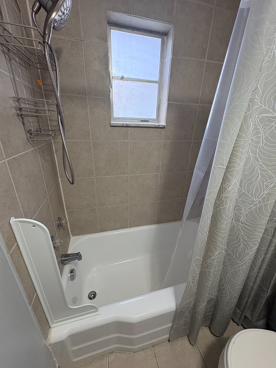Furnished Finder property 1042276_1 photo 9