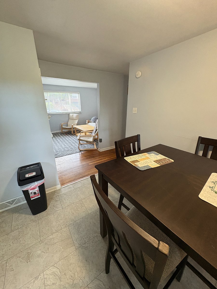 Furnished Finder property 1042276_1 photo 3