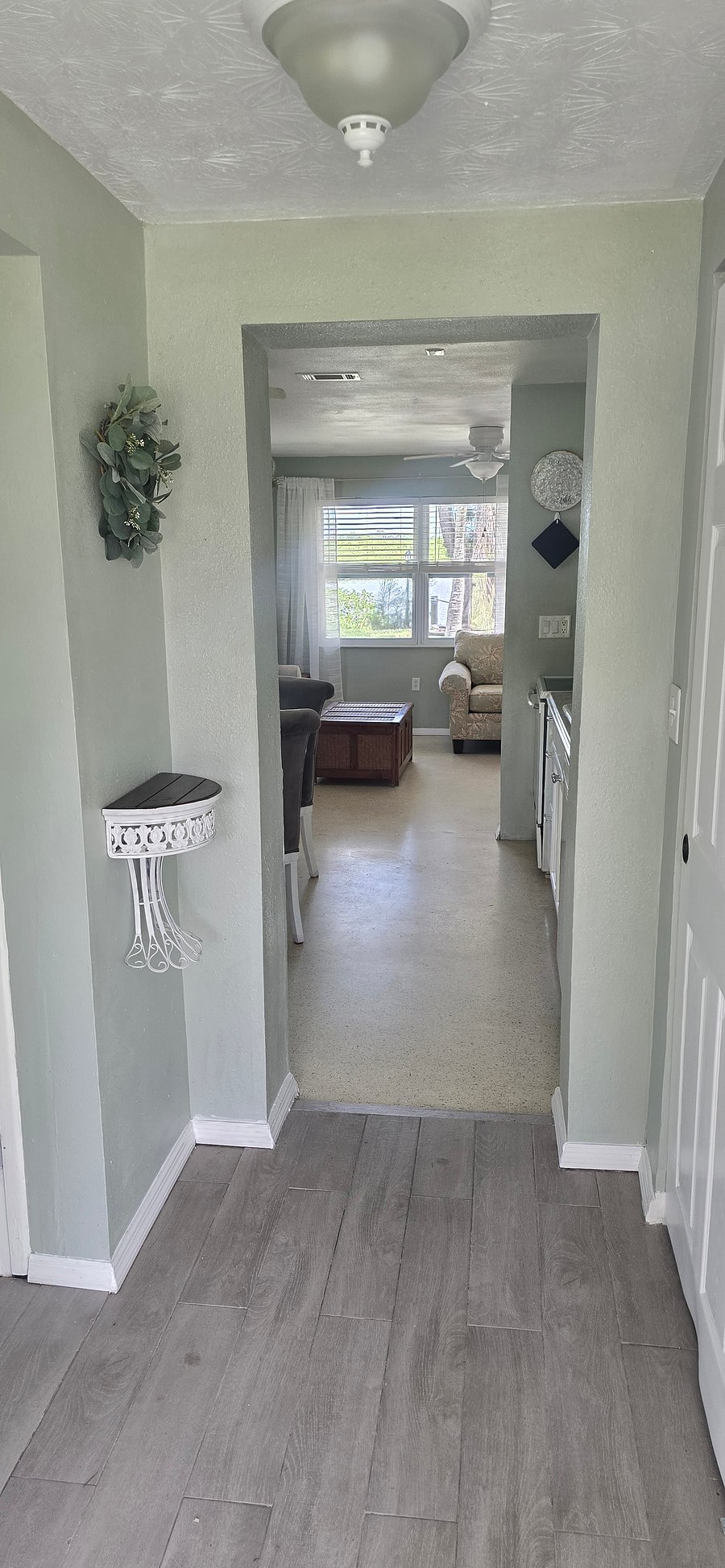 Furnished Finder property 1042312_1 photo 16