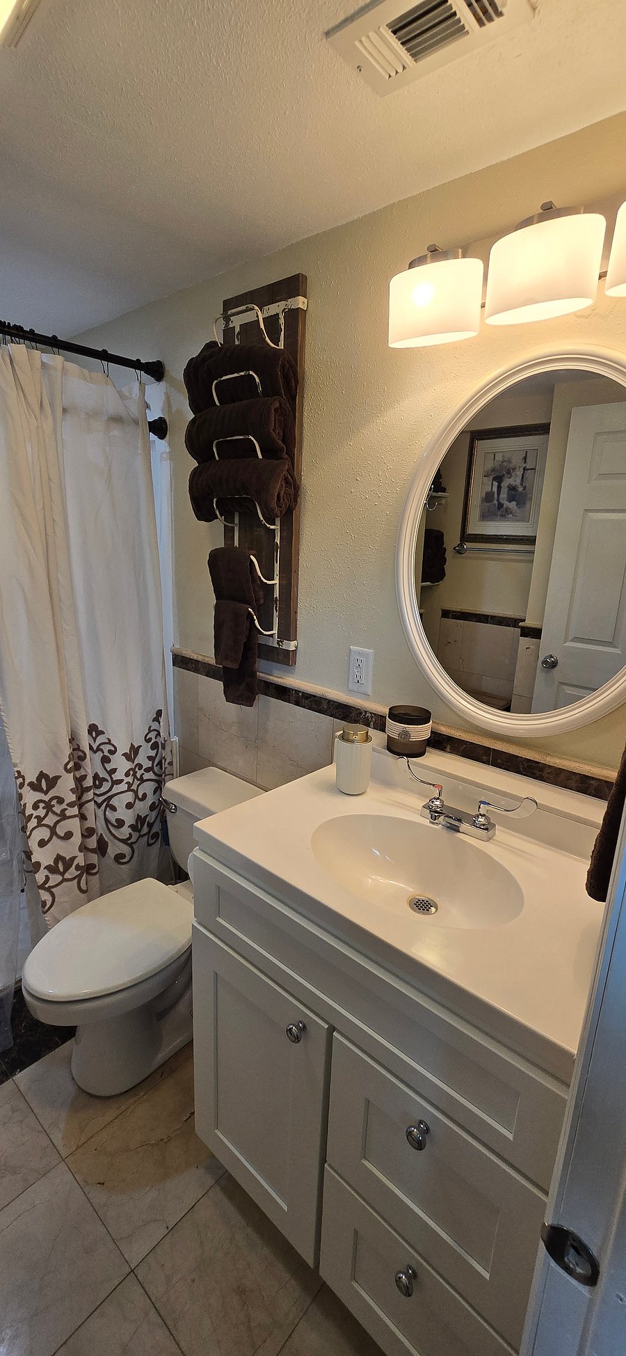Furnished Finder property 1042312_1 photo 13