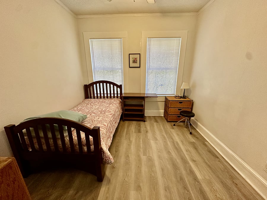 Furnished Finder property 1042317_1 photo 14