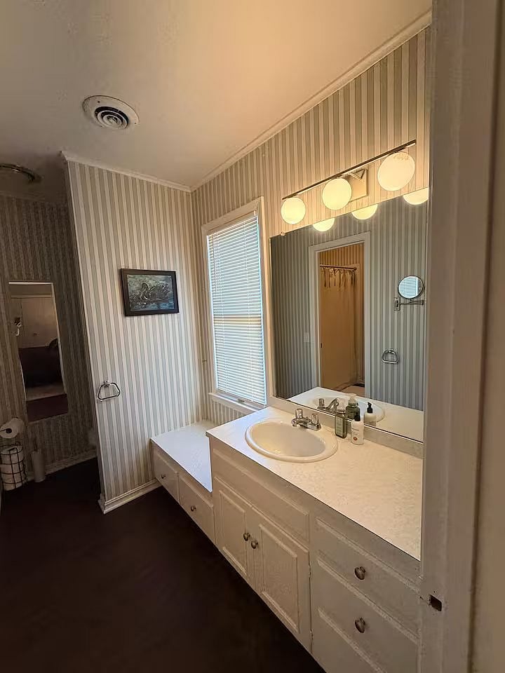 Furnished Finder property 1042320_1 photo 25