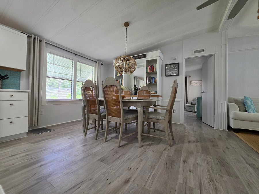 Furnished Finder property 1042337_1 photo 8