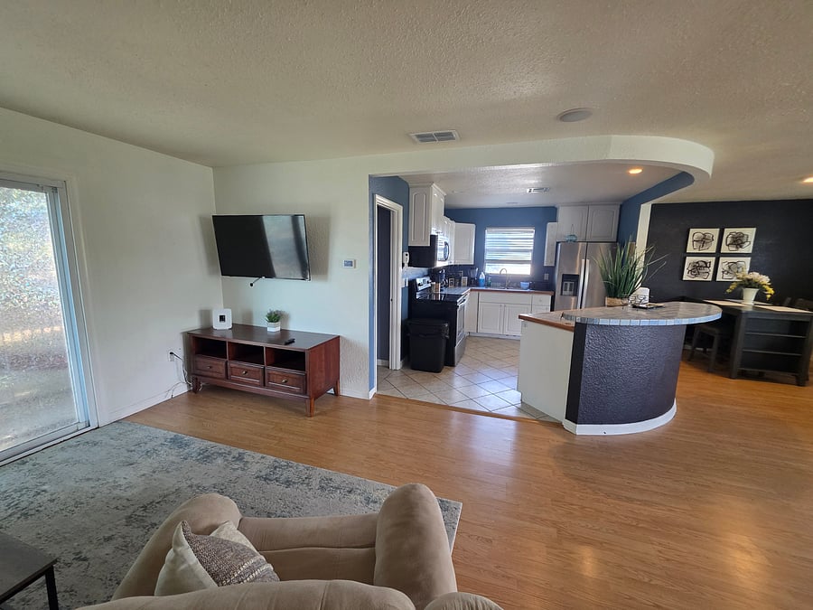 Furnished Finder property 1042351_1 photo 8